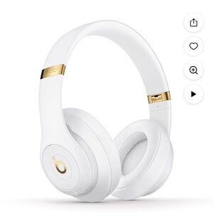 Beats Studio3 Wireless Noise Cancelling Headphones with Apple W1 chip